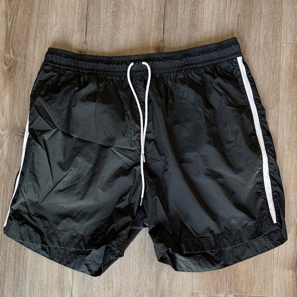 Nike dark green Shorts with White Trim men’s XL
